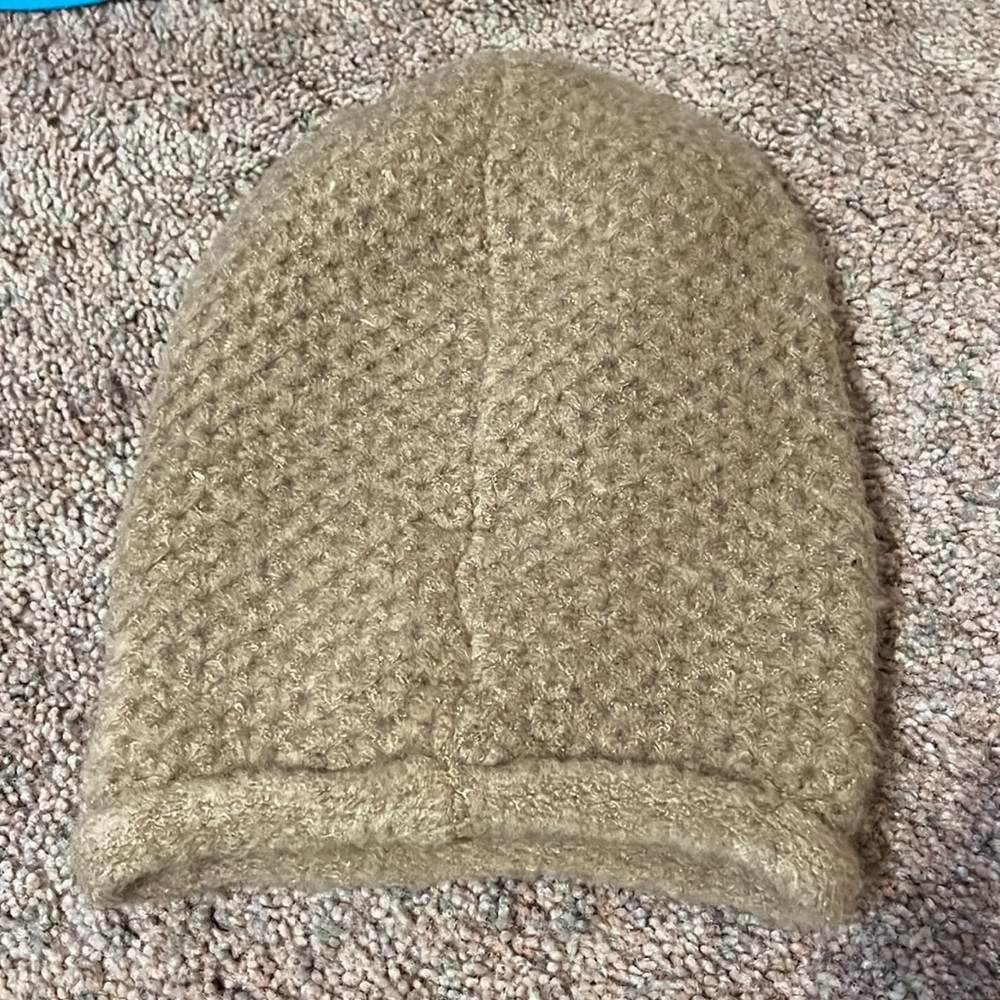 FREE PEOPLE HAT - Picture 2 of 4